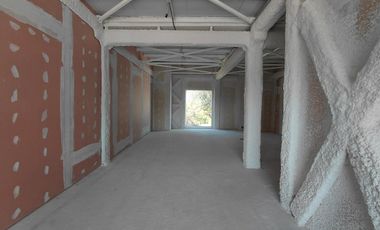 Arriendo local Comercial en Strip Center-en Auge Nuevo