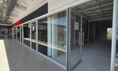 Arriendo local Comercial en Strip Center-en Auge Nuevo