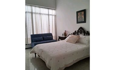 VENTA APTO SANTA MONICA