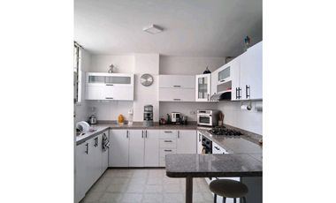 VENTA APTO SANTA MONICA