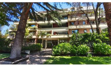 Exclusivo Depto en Vitacura, 4D/3B, 2 Est.