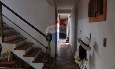 Casa amplia y con gran terreno