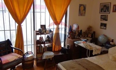 Casa amplia y con gran terreno