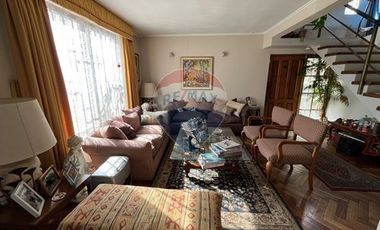 Casa amplia y con gran terreno