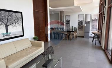 Amplio y Excelente Departamento en Arriendo