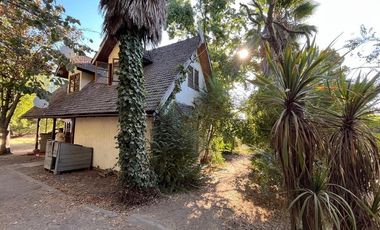 Amplio Terreno y Casa Residencial/Comercial