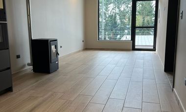 VIVE LA EXPERIENCIA TODO EL AÑO DE UN TOWNHOUSE FRENTE AL LAGO VILLARRICA