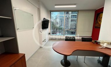 Oficina en Arriendo en Manquehue, Los Militares