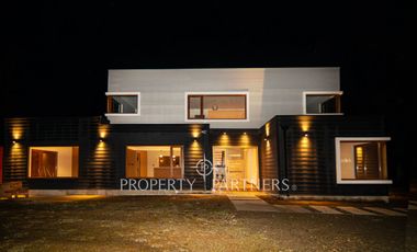 Residencia moderna a estrenar Km.10 norte, Punta Arenas