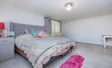 Atractiva propiedad en exclusivo sector Santa Rita