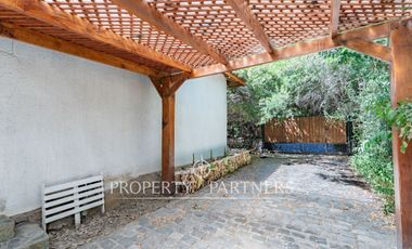 Atractiva propiedad en exclusivo sector Santa Rita