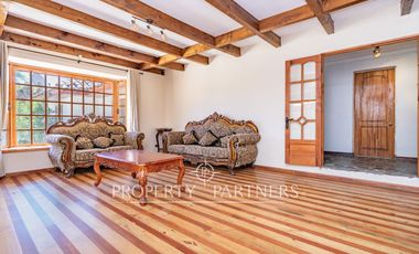 Atractiva propiedad en exclusivo sector Santa Rita