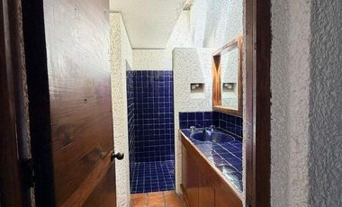 Casa VENTA con área independiente y doble uso en Magdalena Contreras