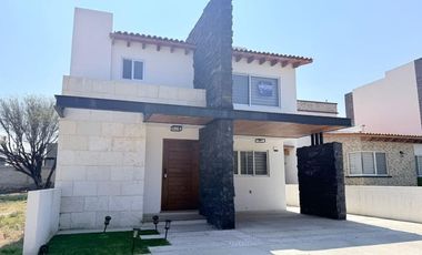 CASA EN VENTA EN RESIDENCIAL HACIENDAS DE TEQUISQUIAPAN