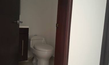 ARRIENDO de CASA COMERCIAL en BOGOTA