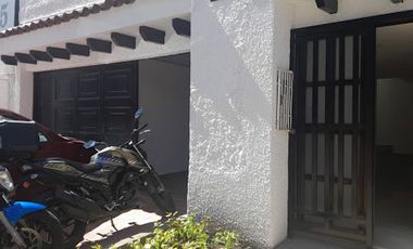 ARRIENDO de CASA COMERCIAL en BOGOTA