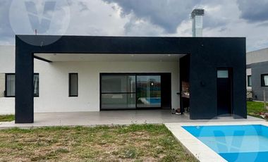 Casa en Venta en Barrio San Felipe - Canning