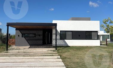 Casa en Venta en Barrio San Felipe - Canning
