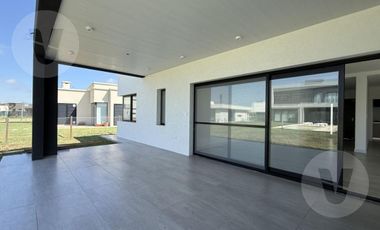 Casa en Venta en Barrio San Felipe - Canning