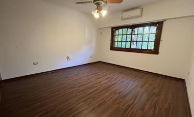 Alquiler en la Horqueta, a unas cuadras del colegio.