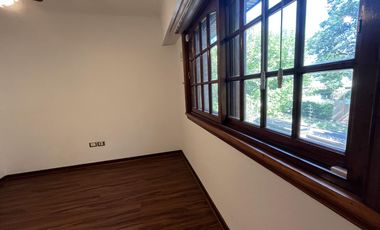 Alquiler en la Horqueta, a unas cuadras del colegio.