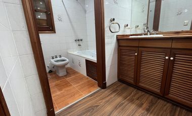 Alquiler en la Horqueta, a unas cuadras del colegio.