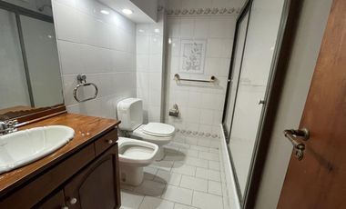 Alquiler en la Horqueta, a unas cuadras del colegio.