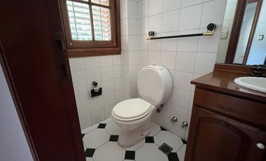 Alquiler en la Horqueta, a unas cuadras del colegio.