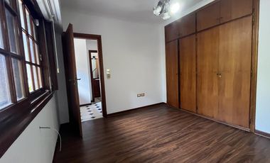 Alquiler en la Horqueta, a unas cuadras del colegio.