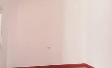 AMPLIA PROPIEDAD EN ALQUILER EN BARRIO YAPEYU