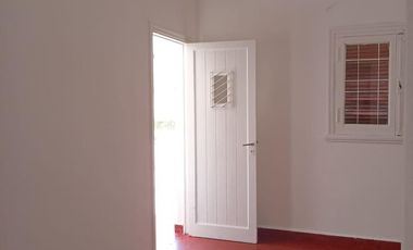 AMPLIA PROPIEDAD EN ALQUILER EN BARRIO YAPEYU