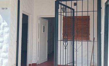 AMPLIA PROPIEDAD EN ALQUILER EN BARRIO YAPEYU