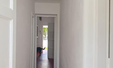 AMPLIA PROPIEDAD EN ALQUILER EN BARRIO YAPEYU