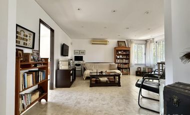 CASA VENTA FLORIDA 7 AMBIENTES PISCINA COCHERA