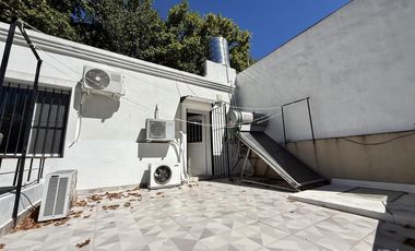 CASA VENTA FLORIDA 7 AMBIENTES PISCINA COCHERA