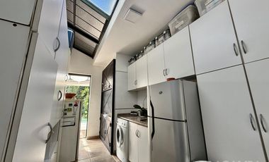 CASA VENTA FLORIDA 7 AMBIENTES PISCINA COCHERA