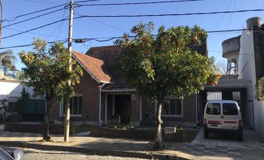 Lencke alquila - Lindisima casa en Punta Chica 1 cdra. Libertador sobre lote amplio