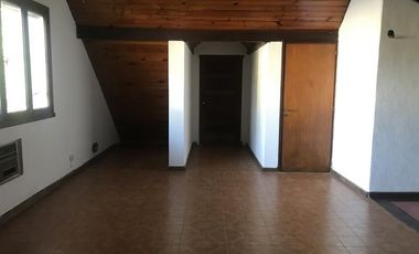 Lencke alquila - Lindisima casa en Punta Chica 1 cdra. Libertador sobre lote amplio