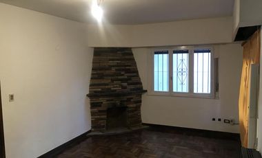 Lencke alquila - Lindisima casa en Punta Chica 1 cdra. Libertador sobre lote amplio