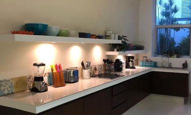 VILLA NELLY (Casa amueblada y equipada en renta)