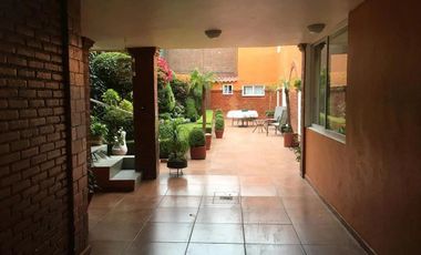 CASA EN VENTA CON 3 DEPARTAMENTOS EN AZCAPOTZALCO