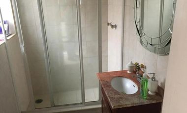 CASA EN VENTA CON 3 DEPARTAMENTOS EN AZCAPOTZALCO