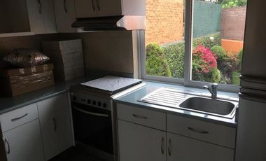 CASA EN VENTA CON 3 DEPARTAMENTOS EN AZCAPOTZALCO