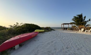 Casa Frente al Mar en San Crisanto, 50 Metros de Playa Privada.
