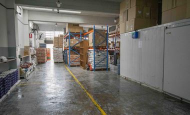 Galpón en  venta en Martínez