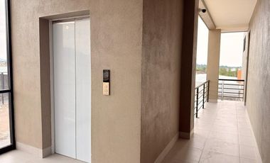 Departamento de Lujo en RENTA SIN AMUEBLAR cerca Parque Metropolitano en León