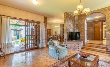 CASA | VENTA | 4 DORMITORIOS | DOBLE LOTE | PILETA | VILLA ADELINA | SAN ISIDRO