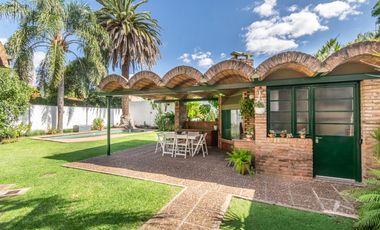 CASA | VENTA | 4 DORMITORIOS | DOBLE LOTE | PILETA | VILLA ADELINA | SAN ISIDRO