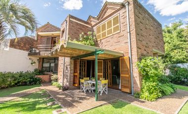 CASA | VENTA | 4 DORMITORIOS | DOBLE LOTE | PILETA | VILLA ADELINA | SAN ISIDRO