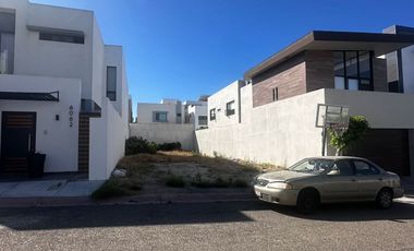 SUPER OPORTUNIDAD ZONA DORADA HACIENDA LAS FLORES HACIENDA AGUA CALIENTE